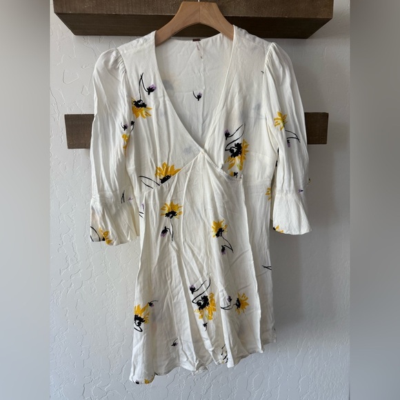 Free People|Time on my Side Floral Wrap Mini Dress in White and Yellow••Feminine - Picture 4 of 13